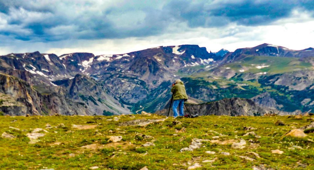 Beautiful mountain views along Beartooth Highway