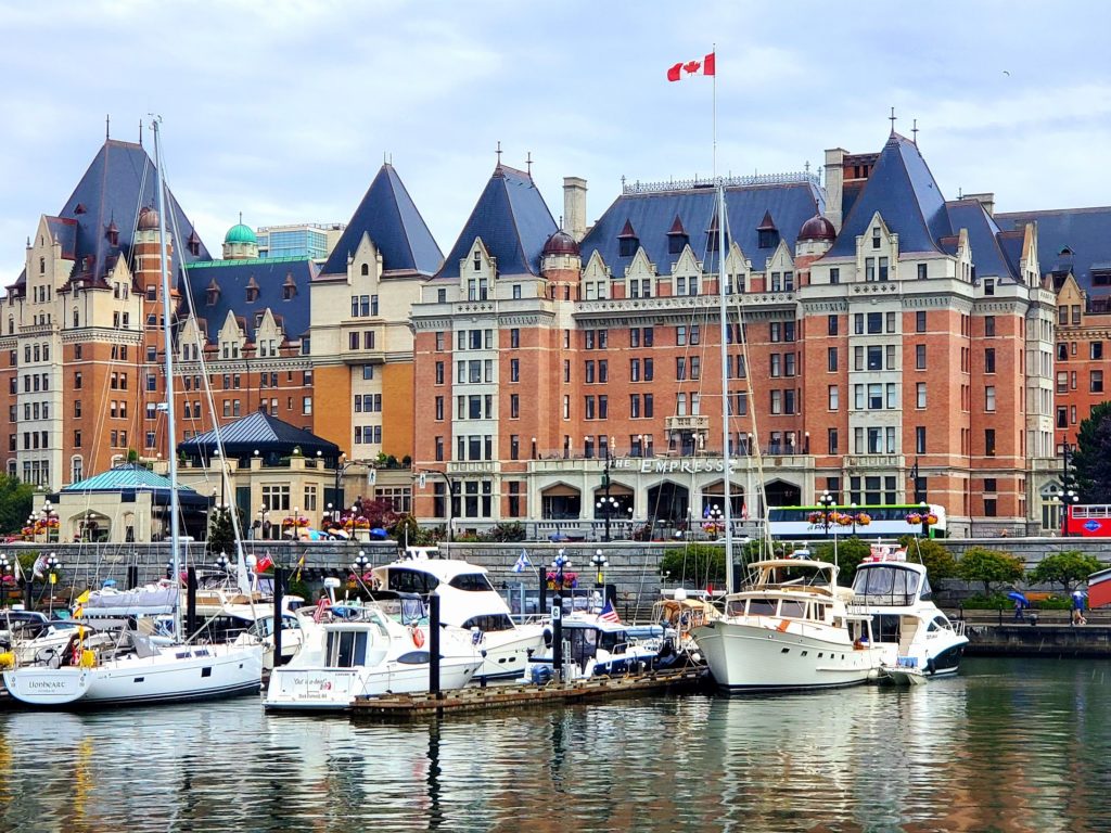 Picture of Empress Hotel in Victoria, Vancouver Island.