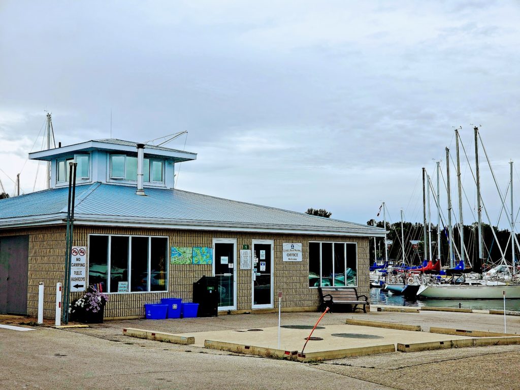 Lion's Head Marina